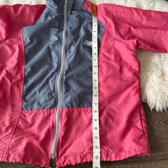 Vintage New Balance wind breaker jacket - Picture 6 of 6